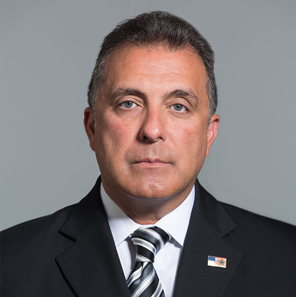 robert-villanueva